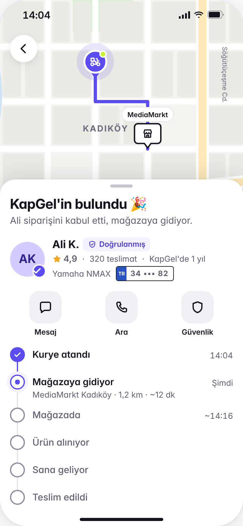 “KapGel'in bulundu” ekranı: doğrulanmış kurye Ali K., 4,9 puan, Yamaha NMAX; MediaMarkt Kadıköy'e gidiyor, 1,2 km, yaklaşık 12 dk